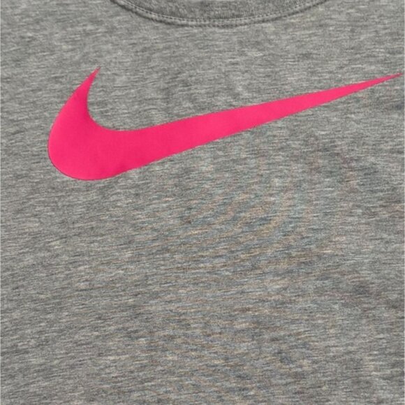 Nike Womens 'The Nike Tee' Dri-Fit short Sleeve T-Shirt-Gray-Size Medium-GUC - Picture 2 of 5